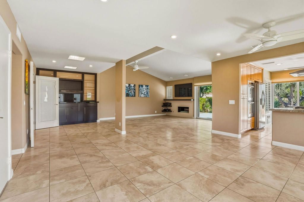 Image 3 of property listing at 72806 Fleetwood Circle, Palm Desert, CA 92260