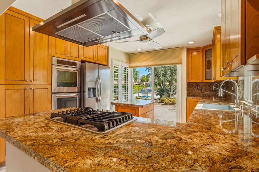 Image 7 of property listing at 72806 Fleetwood Circle, Palm Desert, CA 92260