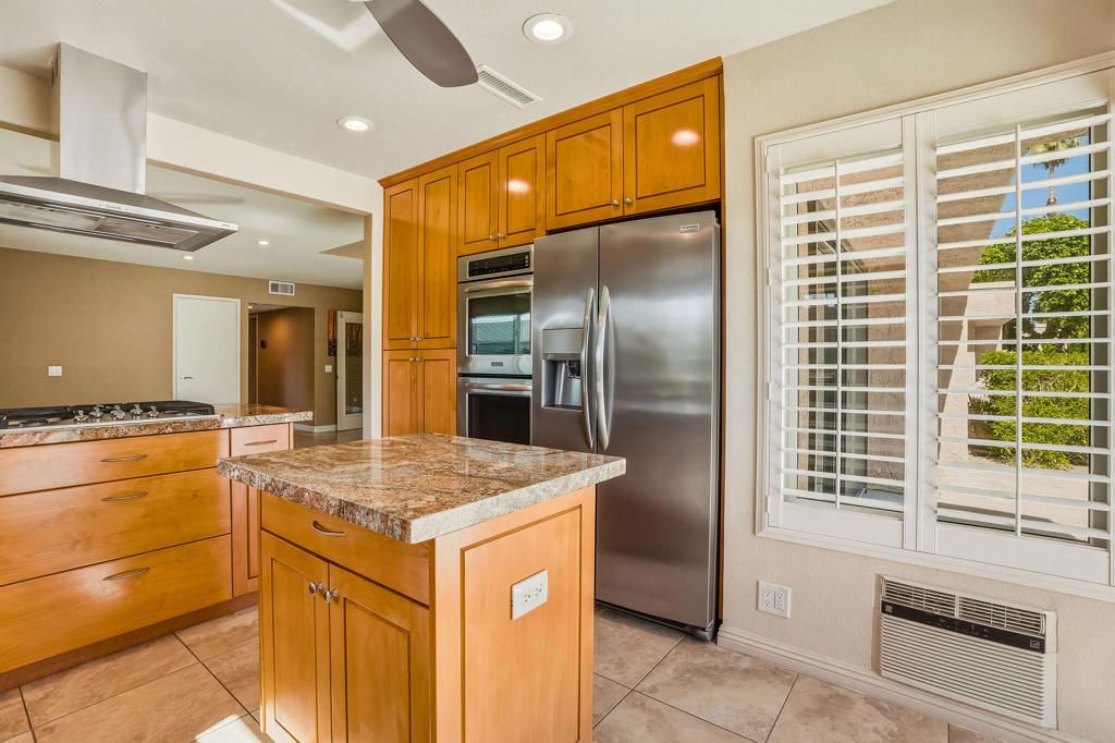 Image 9 of property listing at 72806 Fleetwood Circle, Palm Desert, CA 92260