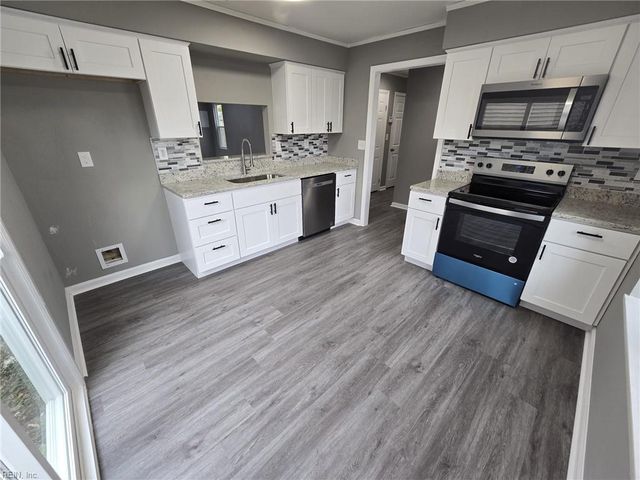 1425 Woodbridge TRL, Virginia Beach, VA 23453