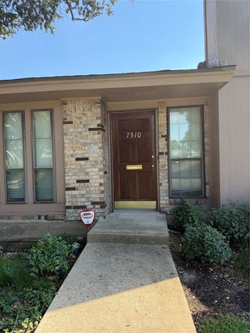 7510 Highmont Street 24, Dallas, TX 75230