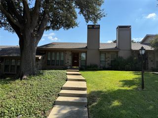 7510 Highmont Street 24, Dallas, TX 75230