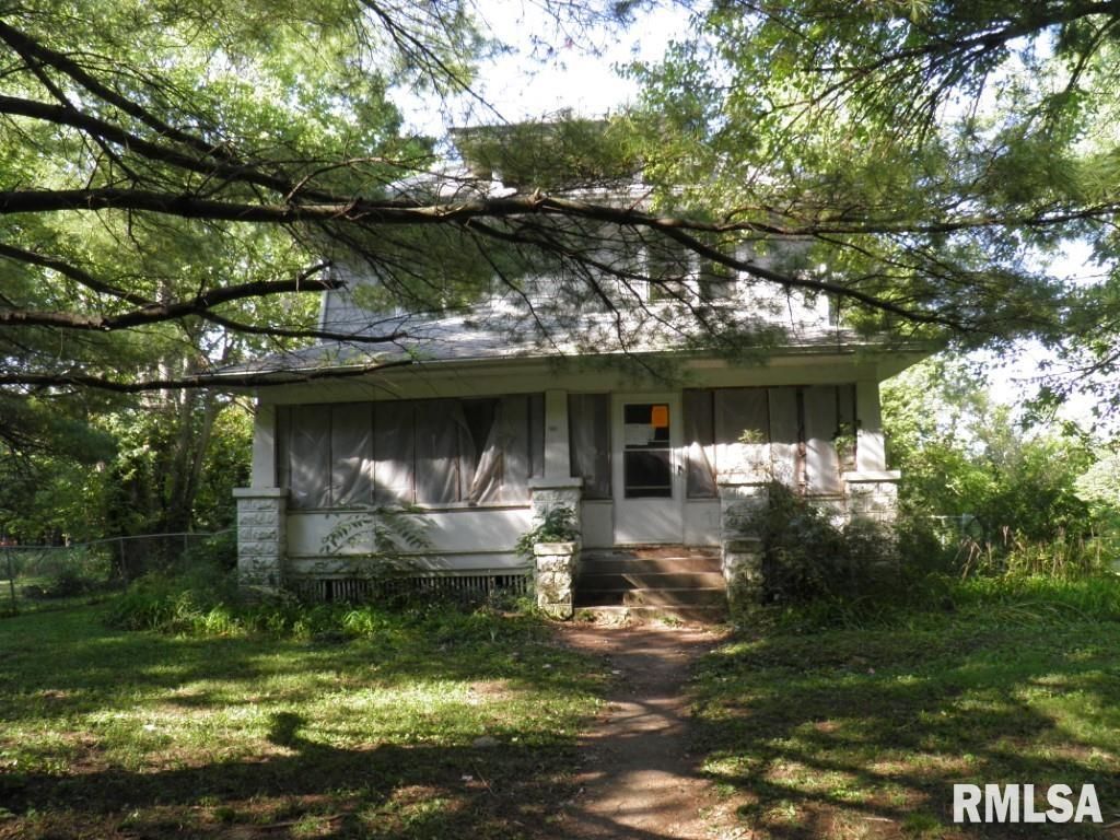 808 E 3RD Avenue, Coal Valley, IL 61240