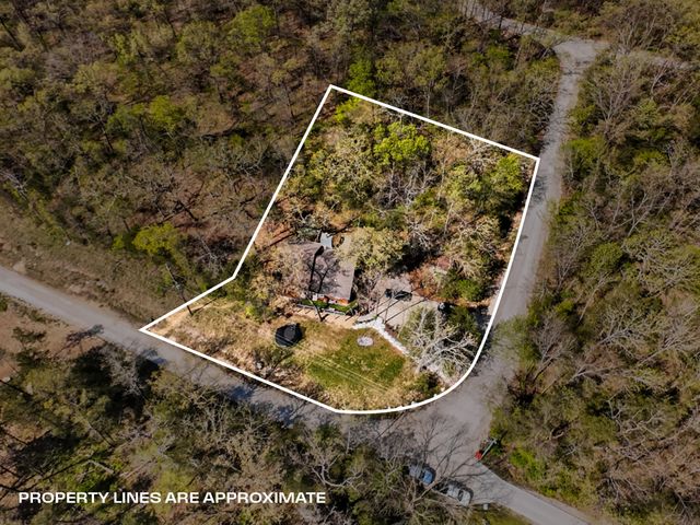 1006 Bluff Road, Merriam Woods, MO 65740