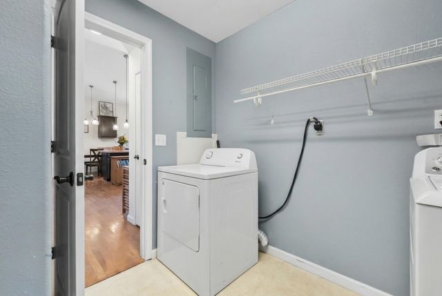 1006 Bluff Road, Merriam Woods, MO 65740
