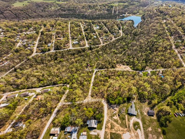 1006 Bluff Road, Merriam Woods, MO 65740