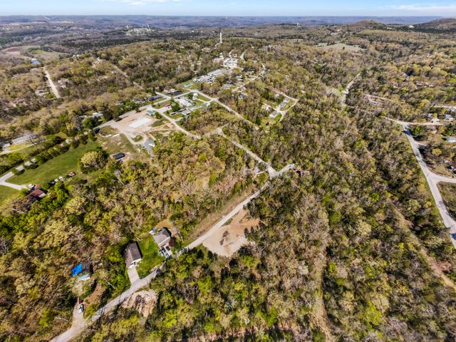 1006 Bluff Road, Merriam Woods, MO 65740