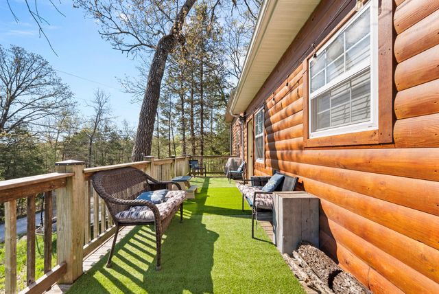 1006 Bluff Road, Merriam Woods, MO 65740