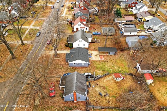 137 Seneca Trail, Louisville, KY 40214