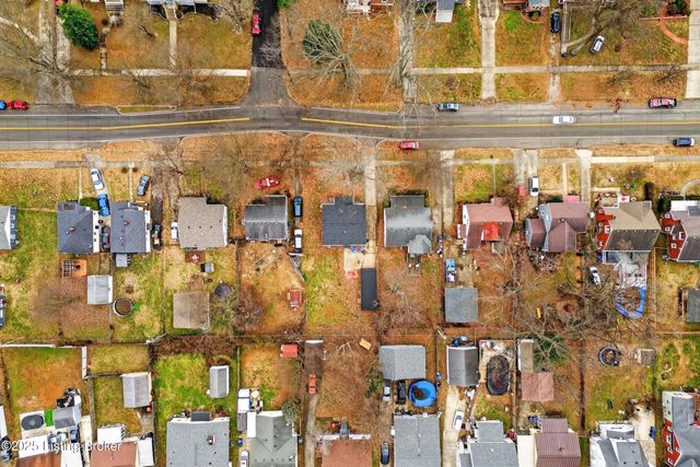 137 Seneca Trail, Louisville, KY 40214