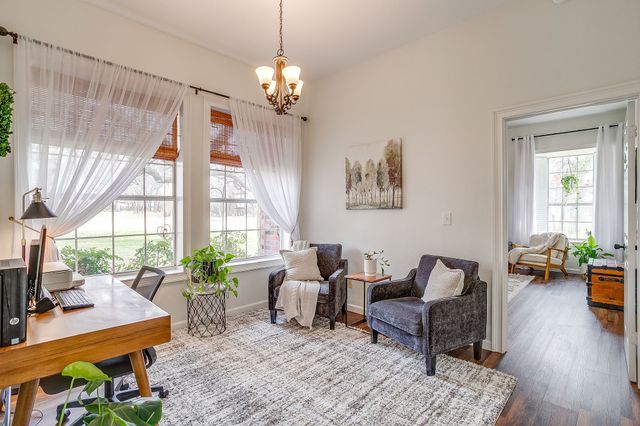 9948 S Highway 171, Grandview, TX 76050