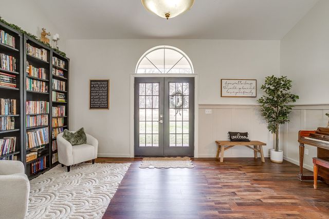 9948 S Highway 171, Grandview, TX 76050