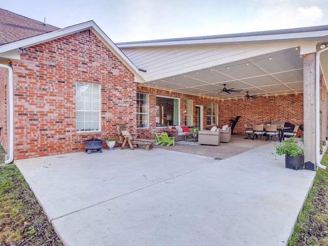 9948 S Highway 171, Grandview, TX 76050