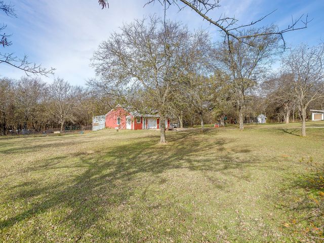 9948 S Highway 171, Grandview, TX 76050