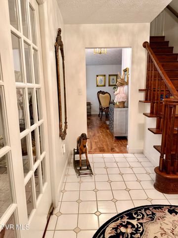 11516 Frederick Road, Coeburn, VA 24230