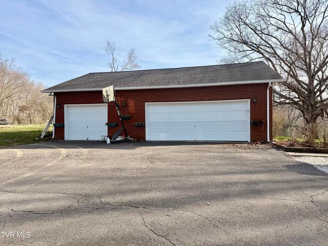 11516 Frederick Road, Coeburn, VA 24230