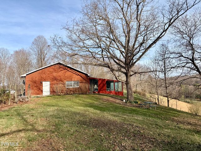 11516 Frederick Road, Coeburn, VA 24230