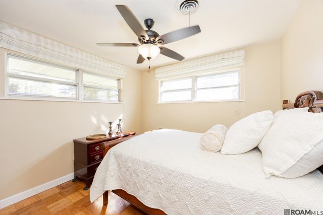 8567 N Essen Heights Ct, Baton Rouge, LA 70809