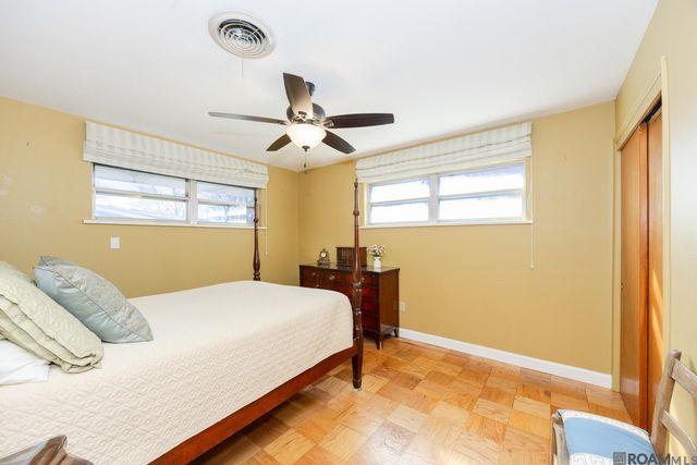 8567 N Essen Heights Ct, Baton Rouge, LA 70809