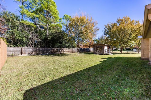 8567 N Essen Heights Ct, Baton Rouge, LA 70809