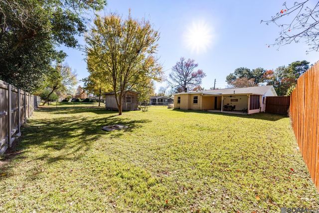 8567 N Essen Heights Ct, Baton Rouge, LA 70809