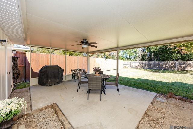 8567 N Essen Heights Ct, Baton Rouge, LA 70809