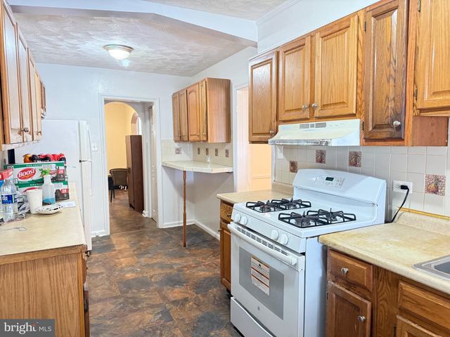 5135 PEMBRIDGE AVE, Baltimore, MD 21215