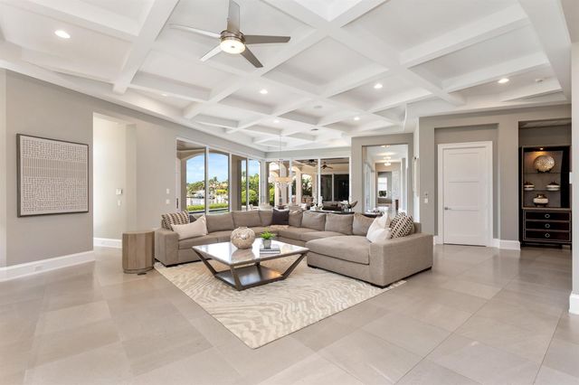 3211 NE 27th Avenue, Lighthouse Point, FL 33064