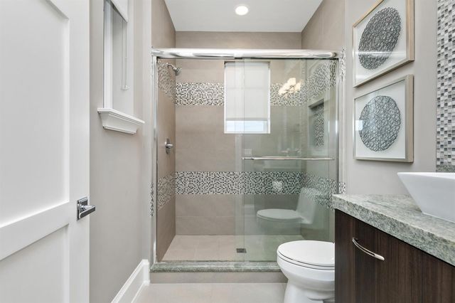 3211 NE 27th Avenue, Lighthouse Point, FL 33064
