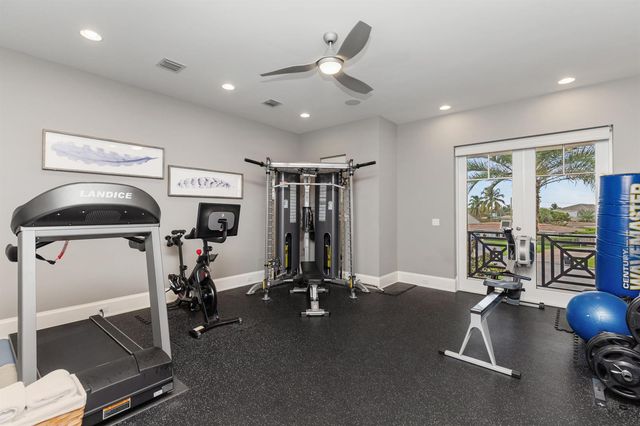 3211 NE 27th Avenue, Lighthouse Point, FL 33064