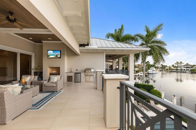 3211 NE 27th Avenue, Lighthouse Point, FL 33064