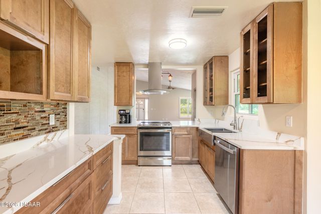 949 N Lakewood Terrace, Port Orange, FL 32127