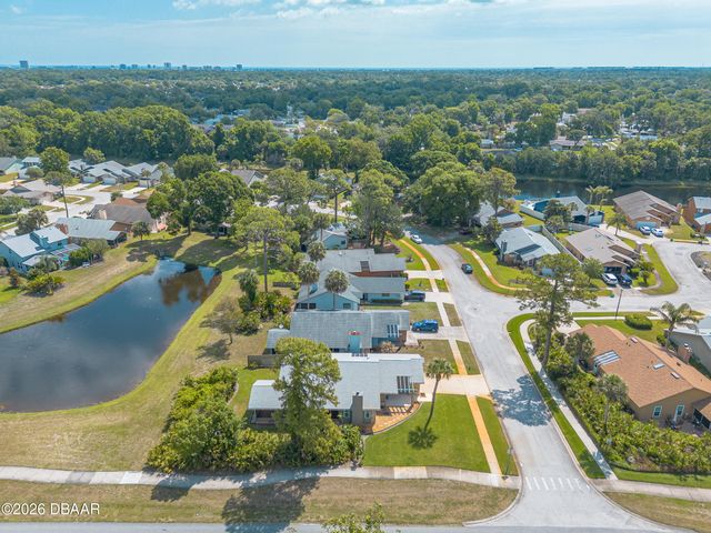 949 N Lakewood Terrace, Port Orange, FL 32127