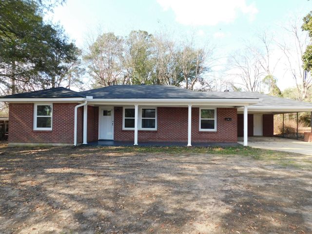 204 NW 3rd Street, Springhill, LA 71075
