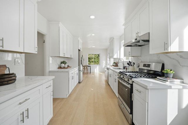 390 Kalana Avenue, Morgan Hill, CA 95037