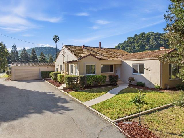 390 Kalana Avenue, Morgan Hill, CA 95037
