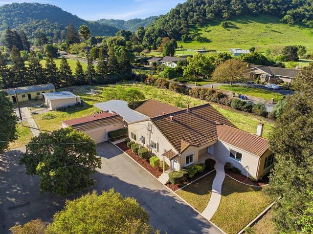 390 Kalana Avenue, Morgan Hill, CA 95037