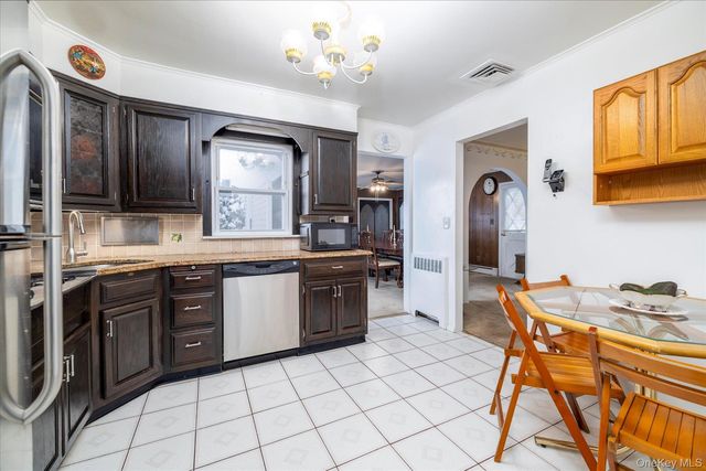 2934 Kinloch Road, Wantagh, NY 11793