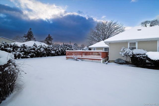 2934 Kinloch Road, Wantagh, NY 11793