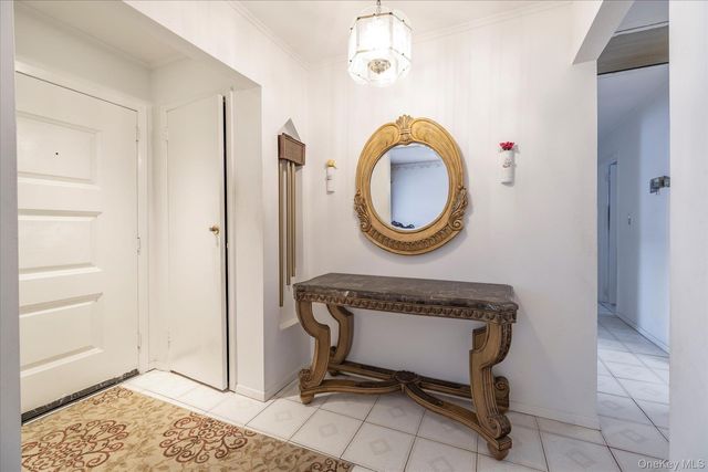 2934 Kinloch Road, Wantagh, NY 11793