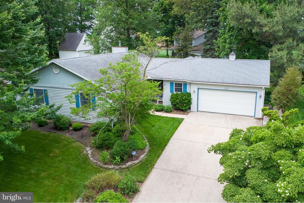6029 GREENBRIAR TERRACE, Fayetteville, PA 17222