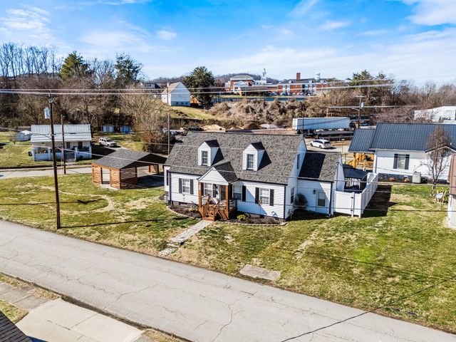 542 S 2nd Street, Williamsburg, KY 40769