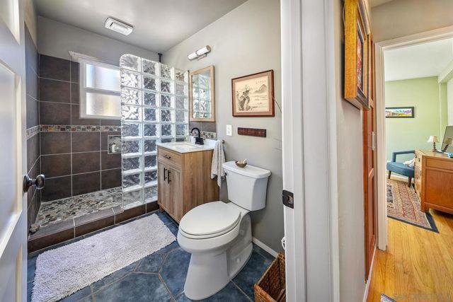 4506 Point Loma Ave, San Diego, CA 92107