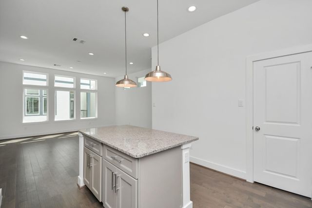 420 Janisch Road B, Houston, TX 77018