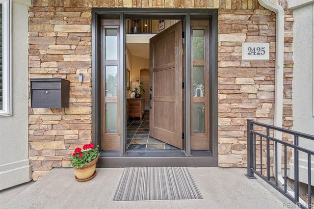 2425 S Monroe Street, Denver, CO 80210