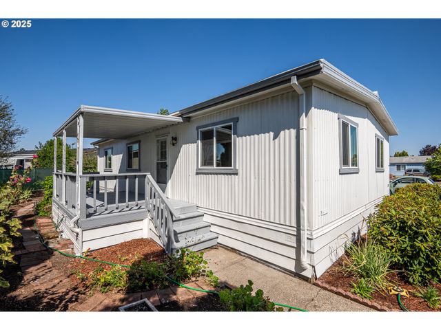 1199 N Terry St 315, Eugene, OR 97402