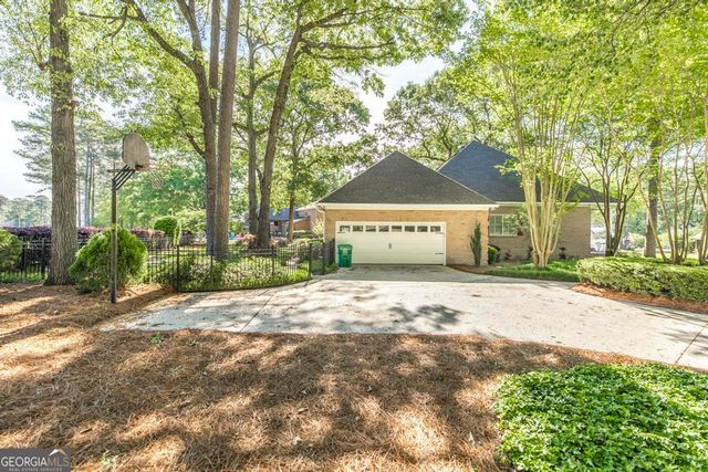 201 Stathams Way, Warner Robins, GA 31088