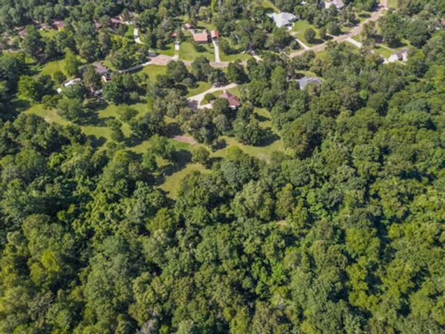 4529 Quiet Waters, North Zulch, TX 77872