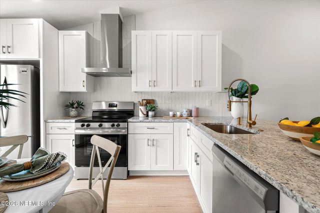 570 AQUATIC Drive, Atlantic Beach, FL 32233