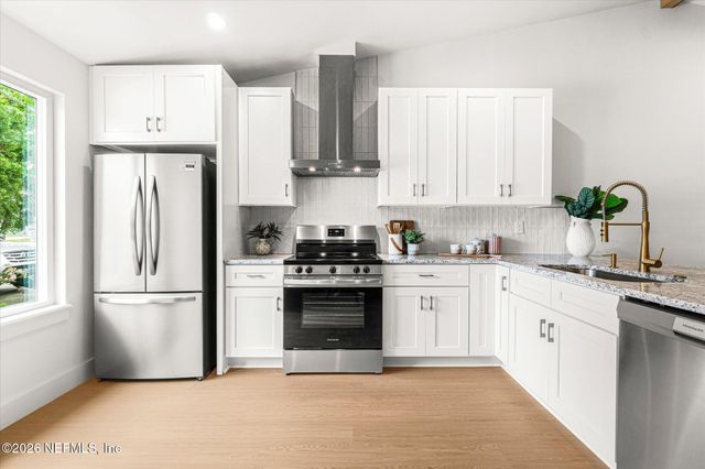 570 AQUATIC Drive, Atlantic Beach, FL 32233